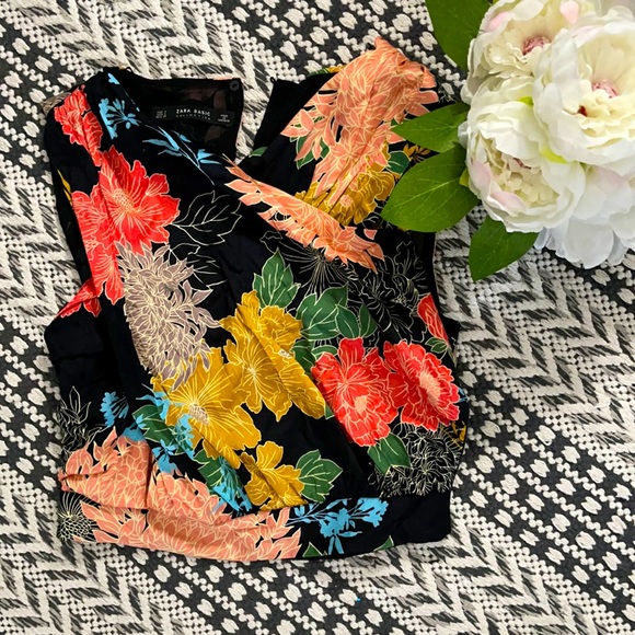 ✨2/20$✨NWOT ZARA Cropped Cami - Picture 1 of 9